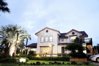 Lime Orange Vill Pension