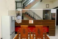Hotel Transit 1 Makassar RedPartner Hotels in Mariso