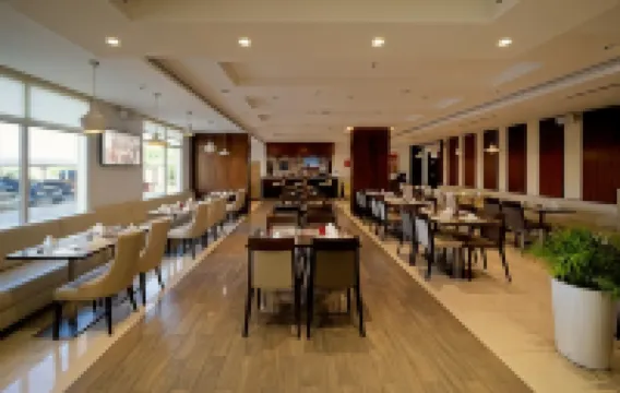 Action Hotel Ras Al Khaimah Hotel di Ras Al Khaimah