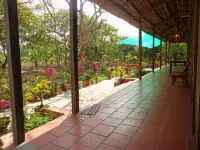 Phuong Thao Homestay Hotel berhampiran Ngoc Lien Monastic