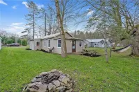 Cozy Cottage minutes from Verona State Park & Sylvan Beach!