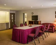 Quality Inn Hotels in Hancock County