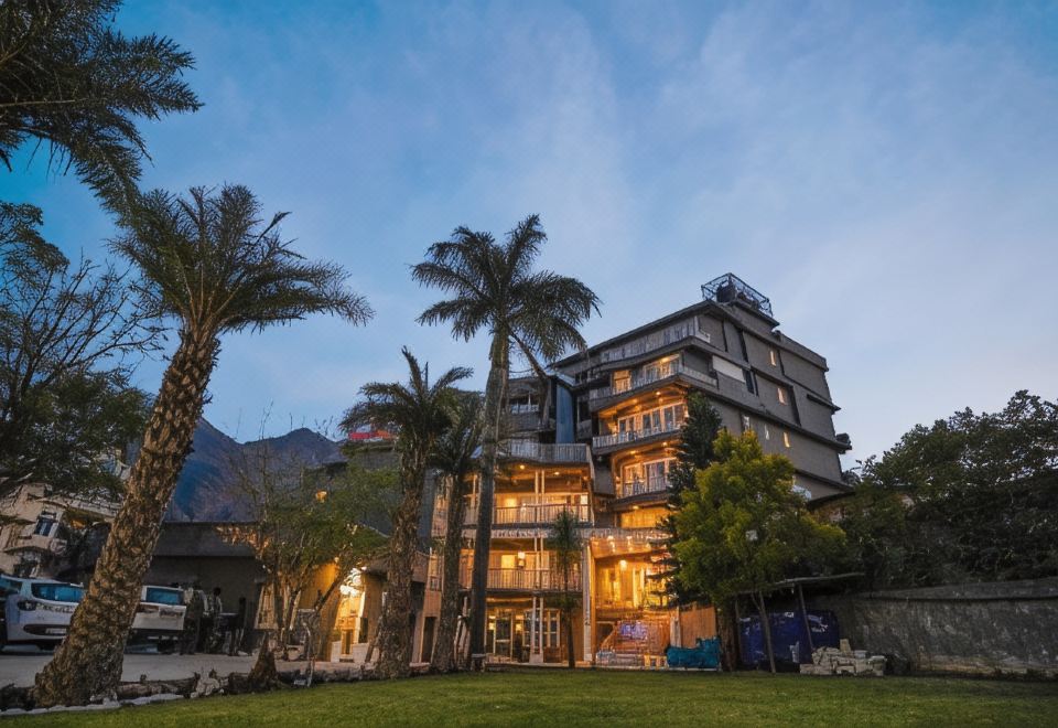 hotel overview picture