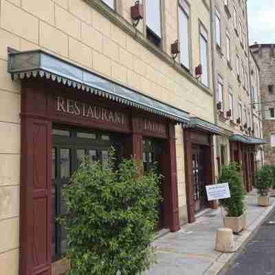 Logis Hôtel de la Paix Hotel Exterior