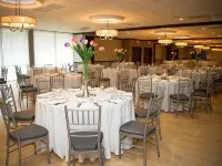 Unique Suites Hotel Hotels in Coles County