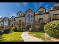 L@@K! Cozy Respite with Spectacular Mountain and Lake Views! Ski Utah