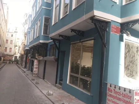 Taxim Hostel - Adults Only