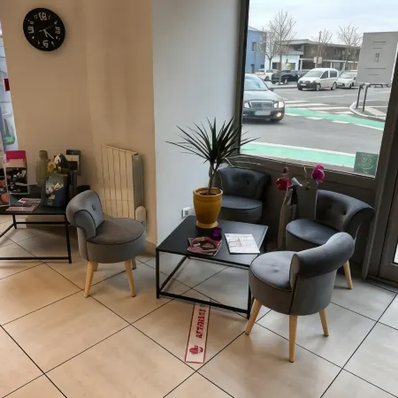 Brit Hotel Confort Nevers Centre Gare