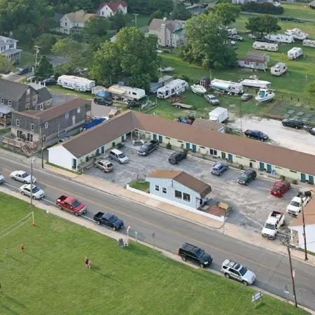 Wachapreague Inn - Motel Rooms