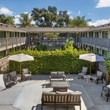 Best Western Shadow Inn