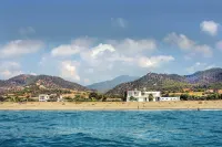 Blue - Beach Front Spectacular Villa Sleeps 10