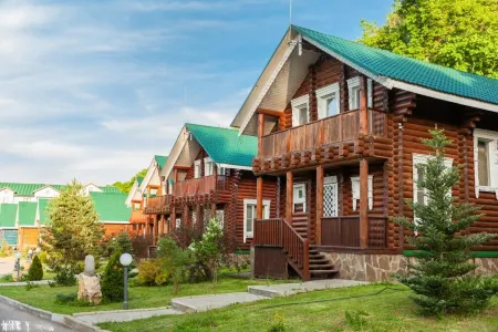 Отель Царьград Отели рядом с достопримечательностью «Парк Дракино»