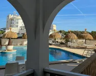 Orange Colom - Seaside Apartments