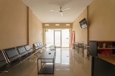 RedDoorz Near Ubl Lampung 2 Отели в г. Kedaton