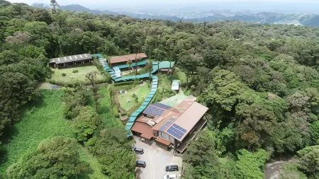 Trapp Family Lodge Monteverde Отели рядом с достопримечательностью «Curi-Cancha Reserve»