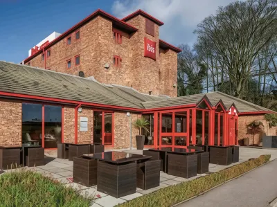 ibis London Luton Airport Các khách sạn gần University of Bedfordshire