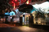 Hôtel la Maison Blanche Отели в г. 