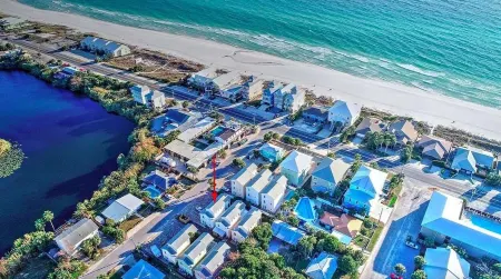 PCB Retreat Laguna Beach, 1 Min Walk to Beach,Convenient to Everything,Sleeps 14