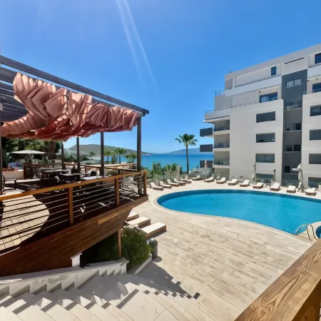 Harbour Hotel