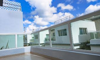 Luxury Rooftop Pool Private Secure Villa