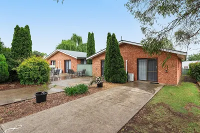 Fossicker Caravan Park Hotel di Glen Innes
