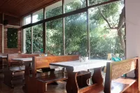 Oasi Del Gabbiano Hotels in Arenella