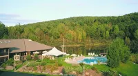 Commodores Inn