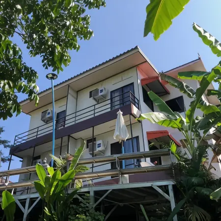 Sandee Place Mountain View Chomthong