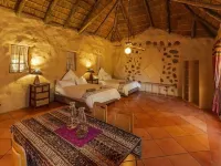 Kwathabisile Bush Retreat Hotels in Cullinan