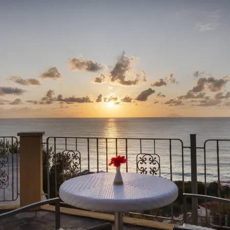 Tonicello Hotel Resort & Spa