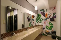 Hostal Gayser