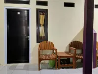 Penginapan Karanglaut Sayangheulang Hotels in Cikelet