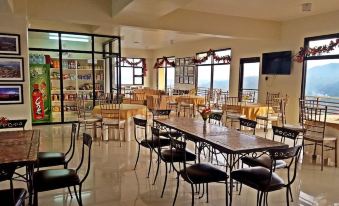 Gardenville Hotel