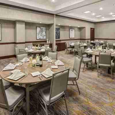 Sheraton Duluth Hotel Dining/Meeting Rooms