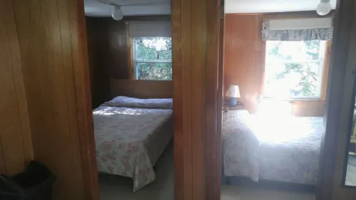 2 bedroom cottages ocean views from property