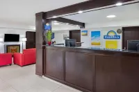 Days Inn by Wyndham Pensacola I-10