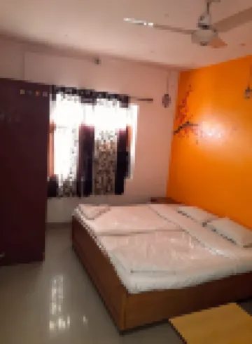 The New Swaraj Resort Hotels in Bharatpur