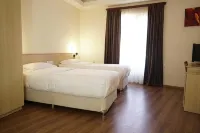 Aquapark Hotel & Villas Hotels in Balahovit