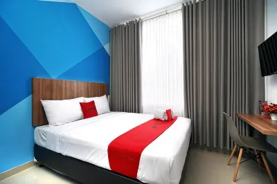 RedDoorz Plus @ Terban Residence Hotels in Terban