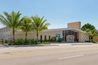 Downtown Hollywood Gardens Inn & Suites Hotels near The Native Village