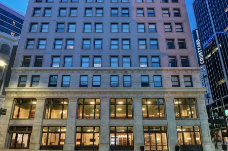 Courtyard Cincinnati Downtown