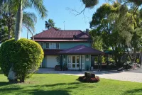 Puffers Inn Hotel a Shailer Park