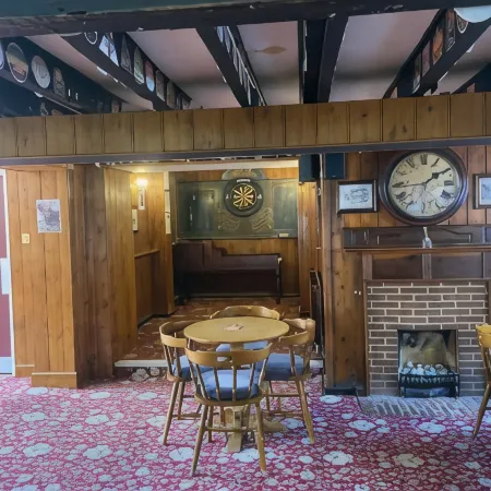 The Jolly Drayman Pub and Hotel