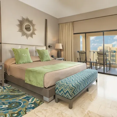 Holiday Inn Club Vacations the Royal Sands All Inclusive