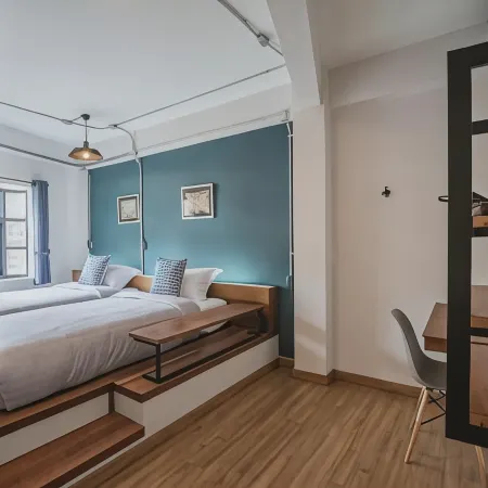 Chernchan Hostel