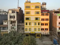 The Hosteller Amritsar, Near Golden Temple Hotels near Central park