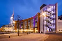 Holiday Inn Express Portsmouth - Gunwharf Quays Hotels near Spinnaker Tower