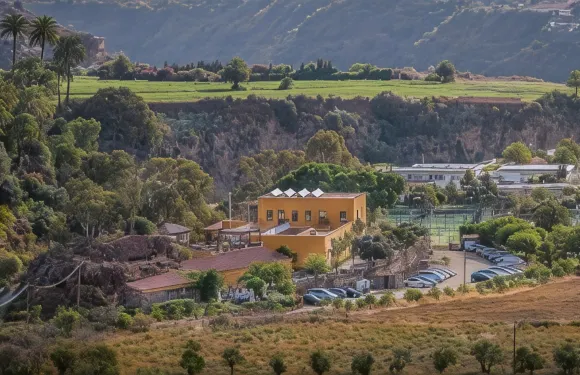 麥佩茲 LIVVO 鄉村酒店