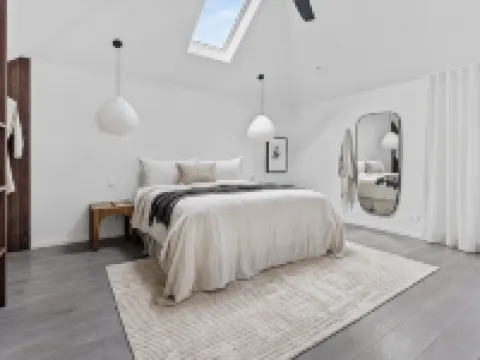 Maple on Albert, Berry - by Linnaeus Collection โรงแรมในBerry