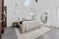 Maple on Albert, Berry - by Linnaeus Collection Hotels in Berry